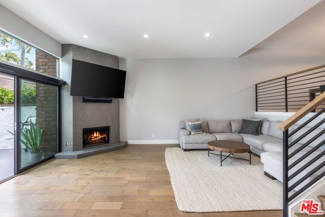 13036 Mindanao Way 4, Marina Del Rey, CA 90292