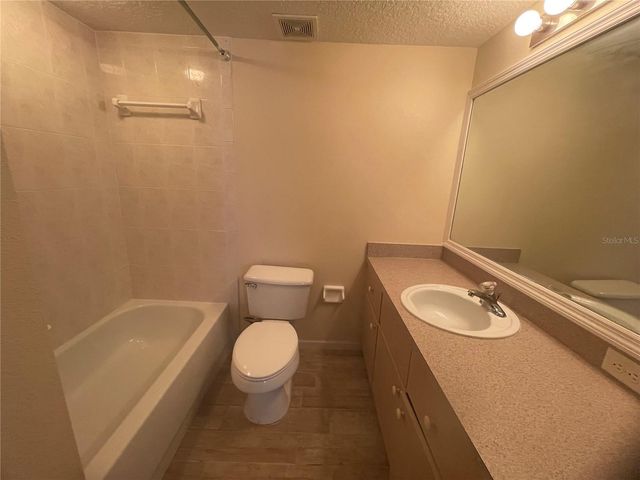 1122 S PINE RIDGE CIRCLE 1122, Sanford, FL 32773