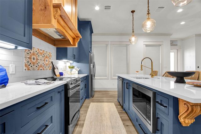 2906 Shady Lane, Crystal Beach, TX 77650