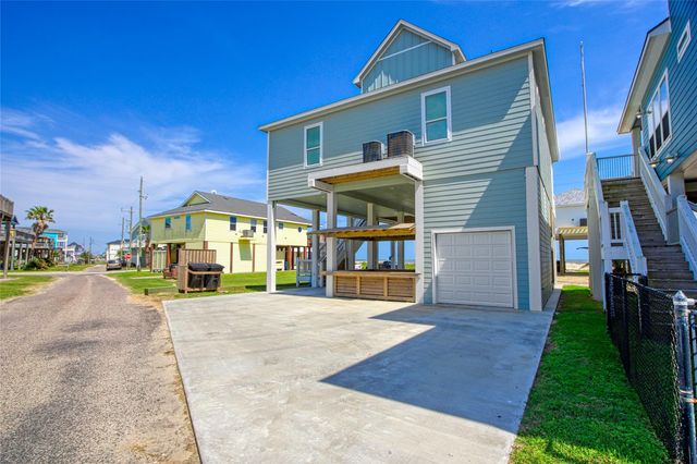 2906 Shady Lane, Crystal Beach, TX 77650