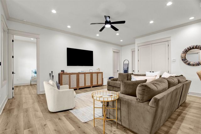 2906 Shady Lane, Crystal Beach, TX 77650