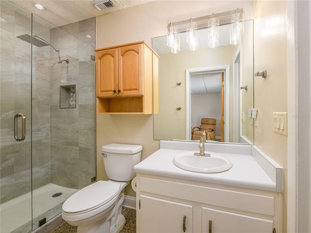 907 HILLSIDE TERRACE, Brandon, FL 33511