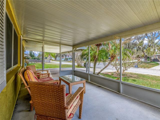 907 HILLSIDE TERRACE, Brandon, FL 33511