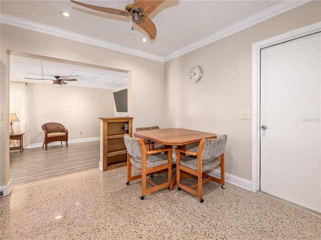 907 HILLSIDE TERRACE, Brandon, FL 33511