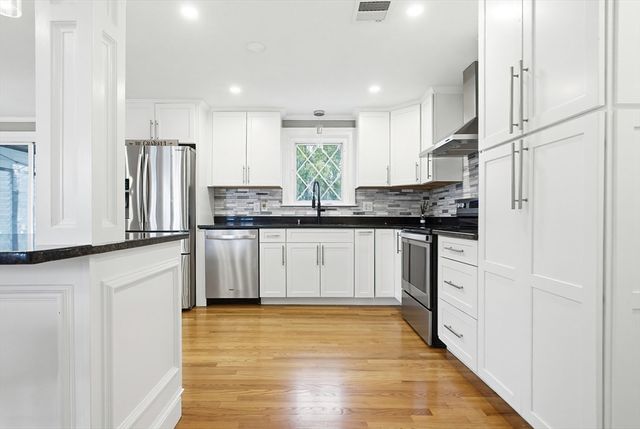 21 Taft St, Milford, MA 01757