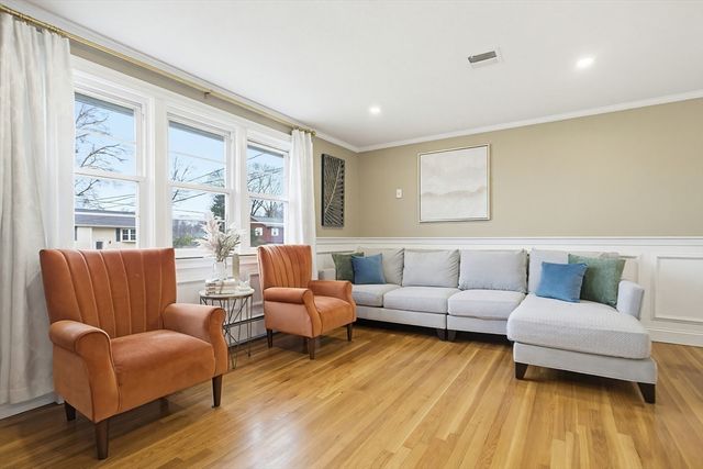 21 Taft St, Milford, MA 01757