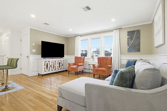 21 Taft St, Milford, MA 01757