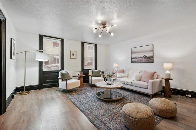 132 S 15th St, South Side, PA 15203