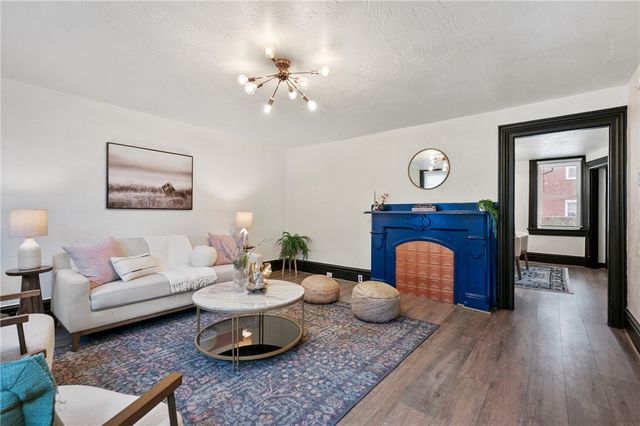 132 S 15th St, South Side, PA 15203