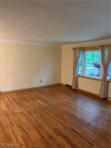 22998 Alexander Road, North Olmsted, OH 44070