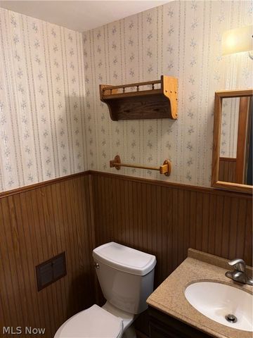 22998 Alexander Road, North Olmsted, OH 44070
