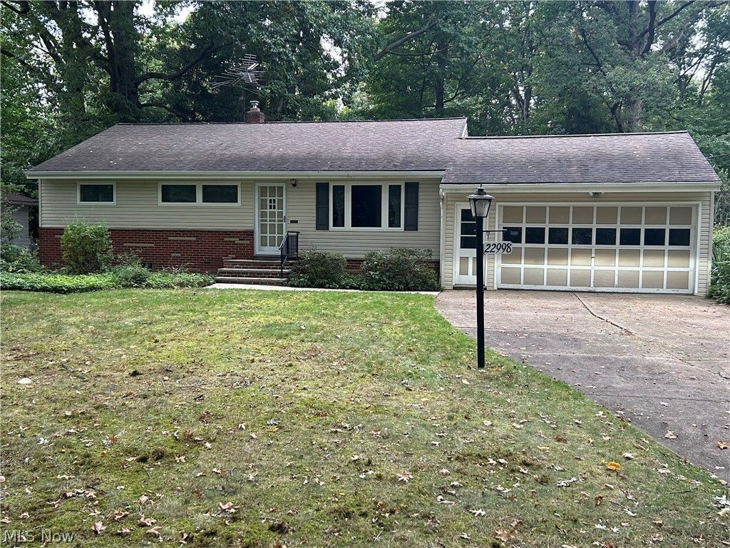 22998 Alexander Road, North Olmsted, OH 44070