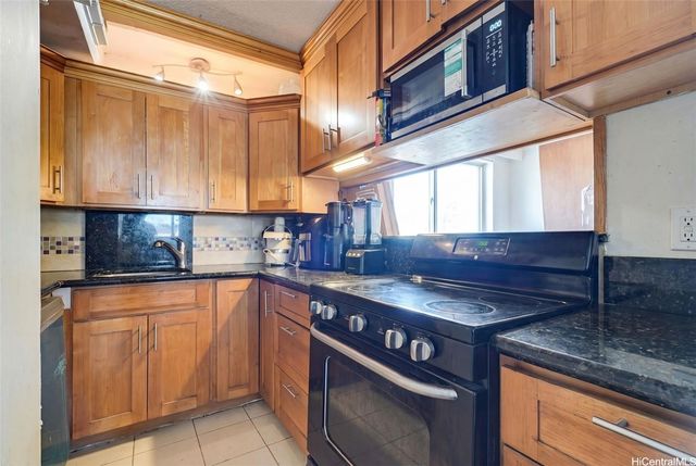 2333 Kapiolani Boulevard 1008A, Honolulu, HI 96826