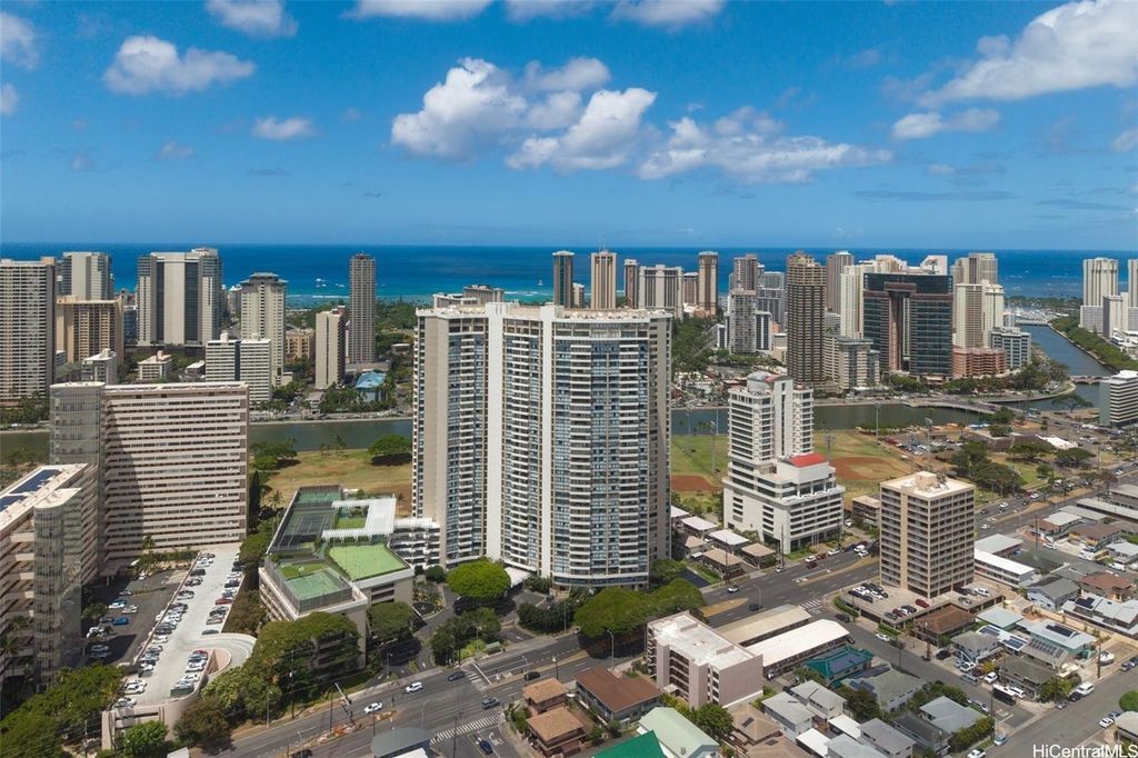 2333 Kapiolani Boulevard 1008A, Honolulu, HI 96826