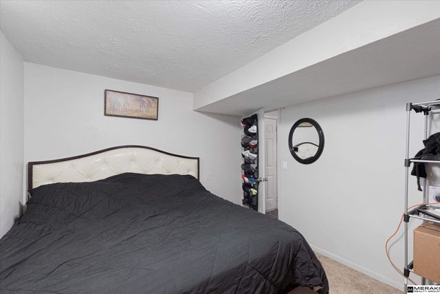 18921 Grant Street, Elkhorn, NE 68022