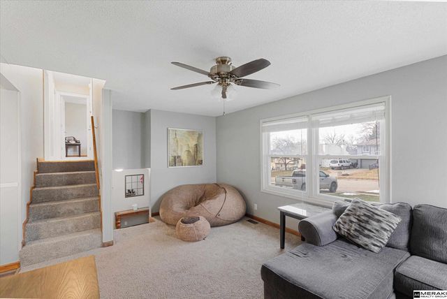 18921 Grant Street, Elkhorn, NE 68022