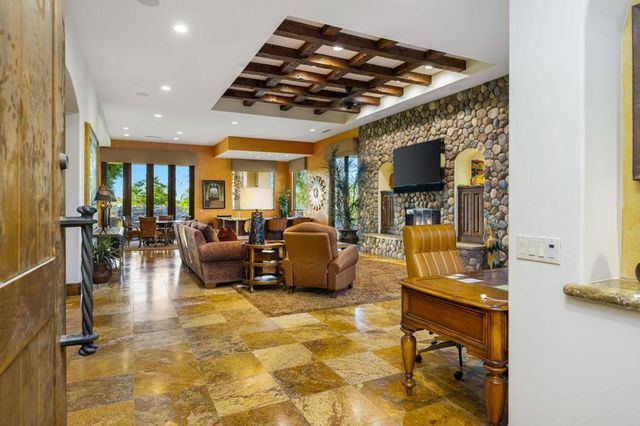 57360 Peninsula Lane, La Quinta, CA 92253