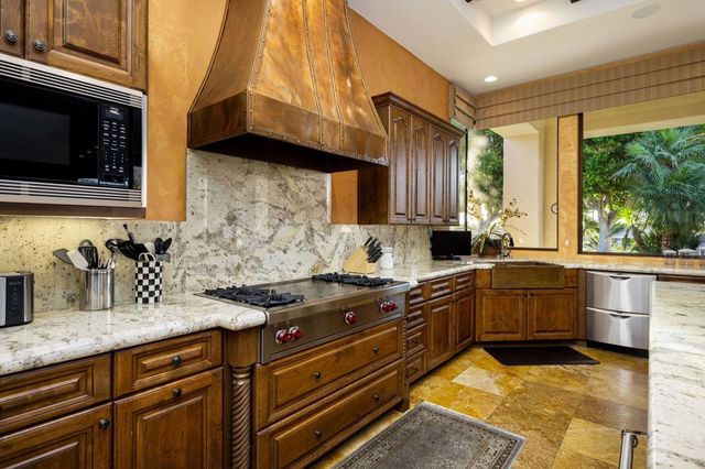 57360 Peninsula Lane, La Quinta, CA 92253