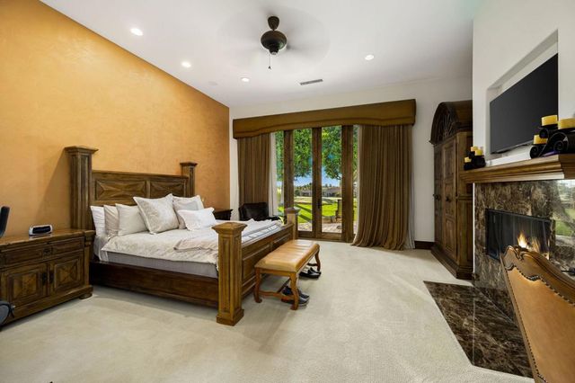 57360 Peninsula Lane, La Quinta, CA 92253