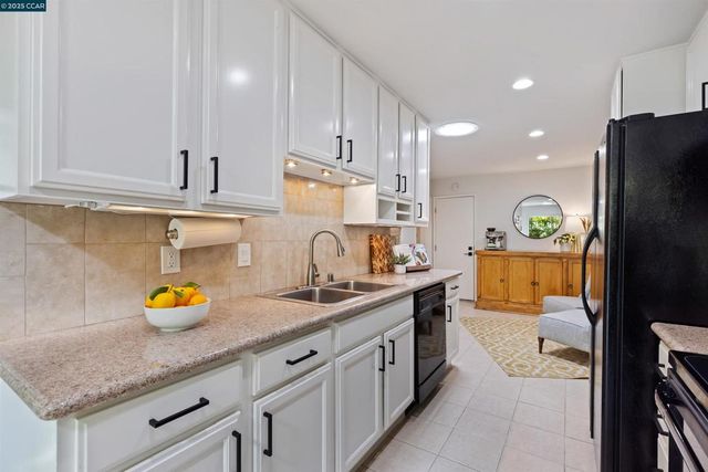 1513 Siskiyou Dr, Walnut Creek, CA 94598