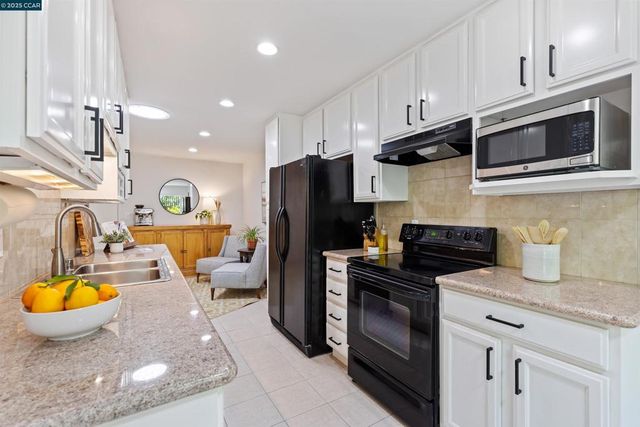 1513 Siskiyou Dr, Walnut Creek, CA 94598