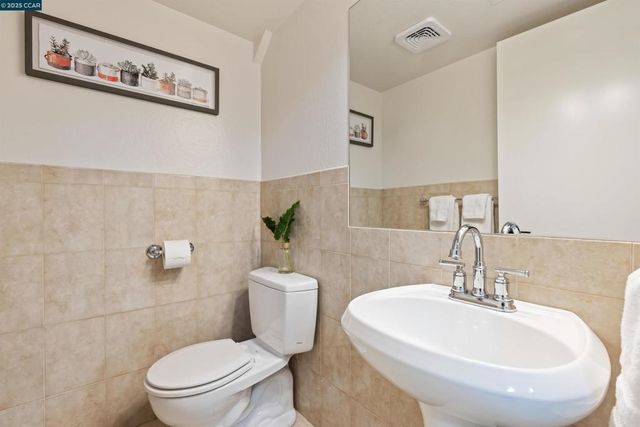 1513 Siskiyou Dr, Walnut Creek, CA 94598