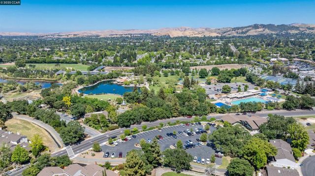 1513 Siskiyou Dr, Walnut Creek, CA 94598