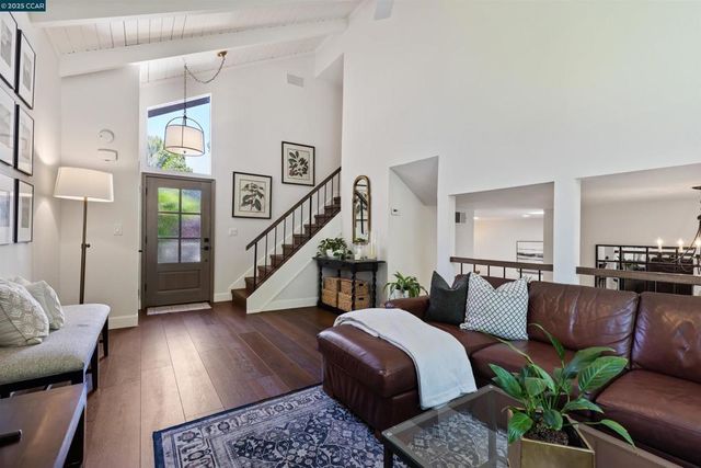 1513 Siskiyou Dr, Walnut Creek, CA 94598