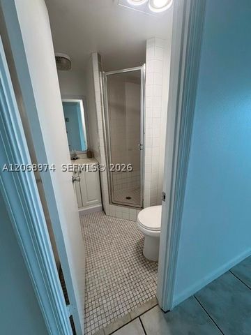 9440 Poinciana Pl 404, Davie, FL 33324