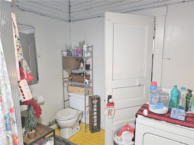 302 W Cooper St, Slippery Rock Boro, PA 16057