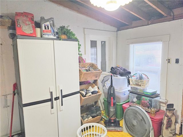 302 W Cooper St, Slippery Rock Boro, PA 16057