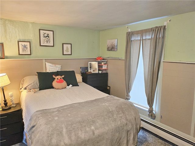 302 W Cooper St, Slippery Rock Boro, PA 16057