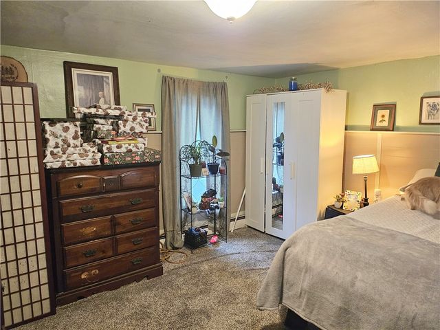 302 W Cooper St, Slippery Rock Boro, PA 16057