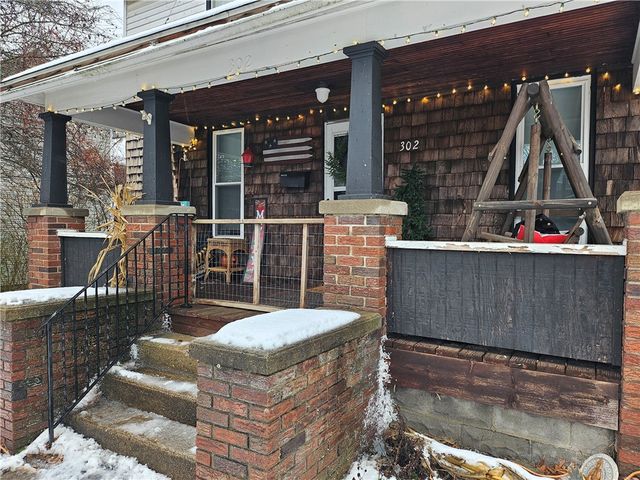 302 W Cooper St, Slippery Rock Boro, PA 16057