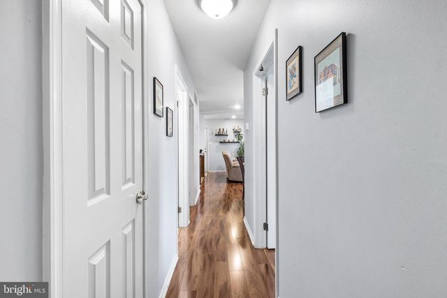 1102 DIAMOND DR, Newtown, PA 18940