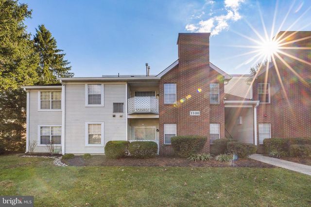 1102 DIAMOND DR, Newtown, PA 18940