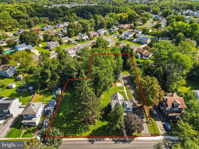784 WOODLANE RD, Edgewater Park, NJ 08010