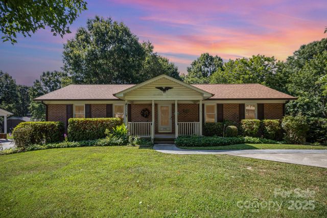 2146 Sheffield Drive, Kannapolis, NC 28083