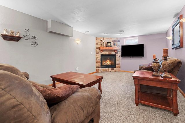 619 TAYLOR STREET, Little Chute, WI 54140