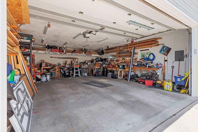619 TAYLOR STREET, Little Chute, WI 54140