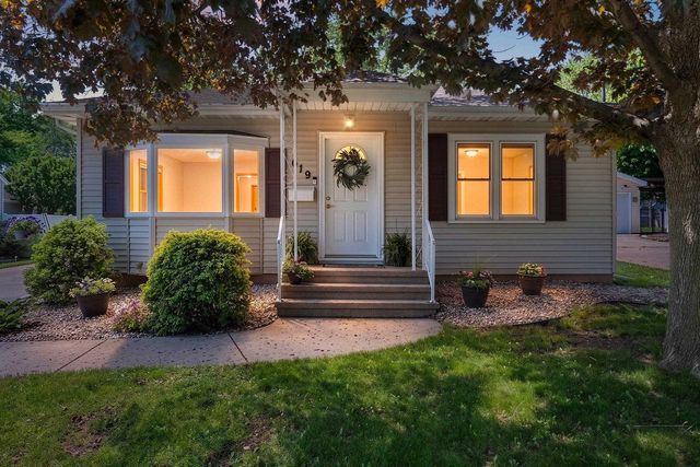 619 TAYLOR STREET, Little Chute, WI 54140