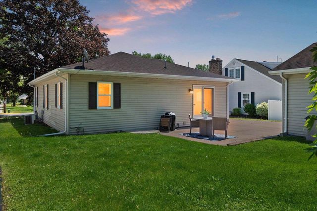 619 TAYLOR STREET, Little Chute, WI 54140