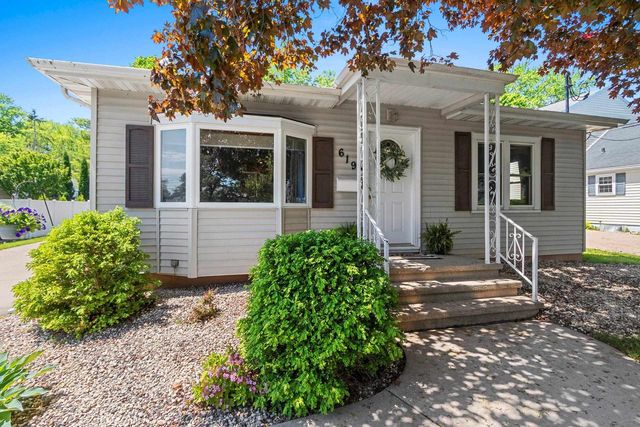 619 TAYLOR STREET, Little Chute, WI 54140