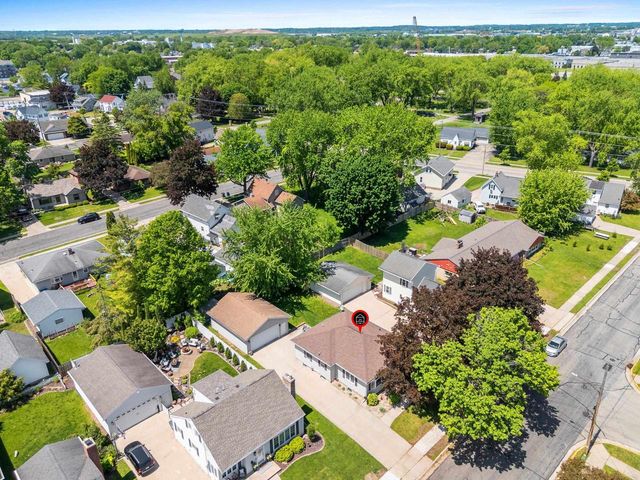 619 TAYLOR STREET, Little Chute, WI 54140