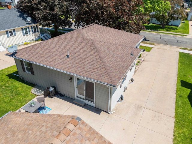 619 TAYLOR STREET, Little Chute, WI 54140