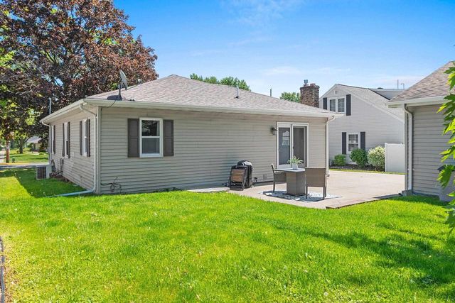 619 TAYLOR STREET, Little Chute, WI 54140