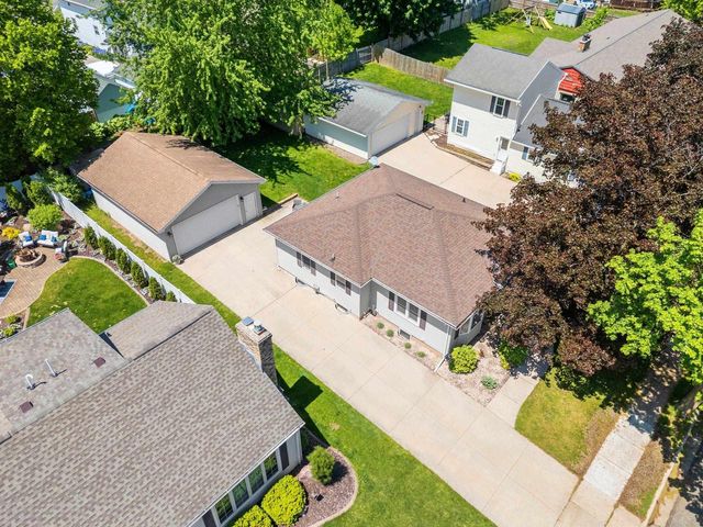 619 TAYLOR STREET, Little Chute, WI 54140