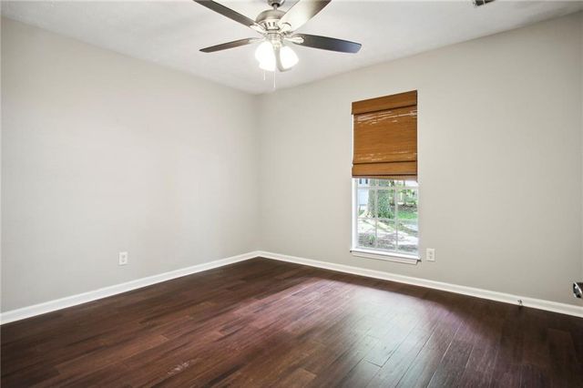 455 Barrington Drive W, Roswell, GA 30076