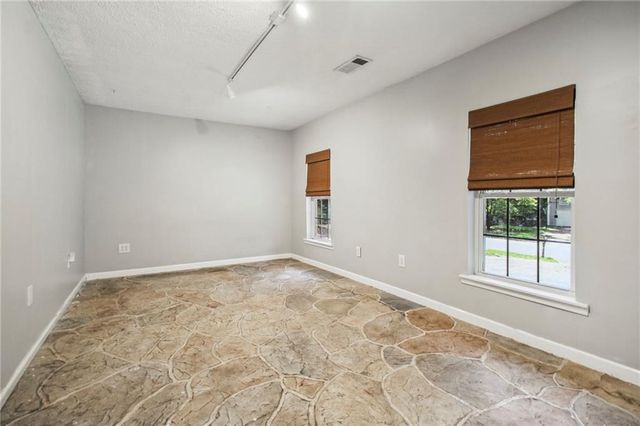 455 Barrington Drive W, Roswell, GA 30076