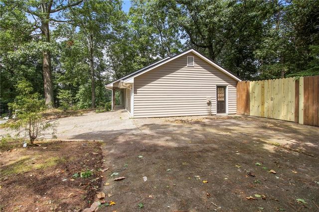 455 Barrington Drive W, Roswell, GA 30076